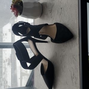 Chinese Laundry Racquel Pumps